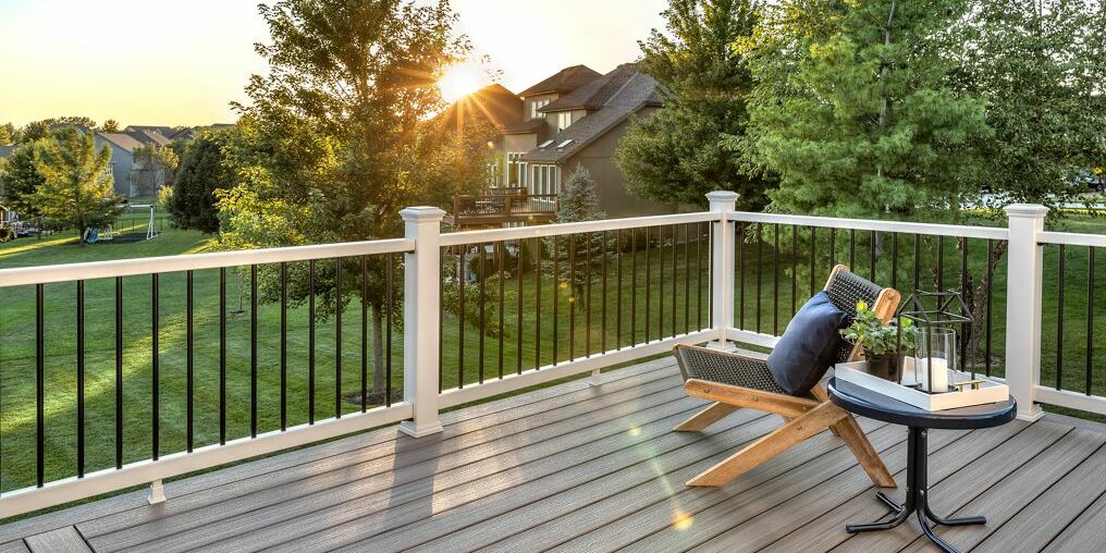 Deck Rialing, Aluminum Railings, Deck & Railing Services